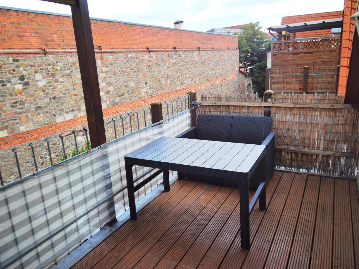 Grosses Offenes Loft Oder Kleine Gemuetliche Wohnung Mit Balkon Wolmirstedt ภายนอก รูปภาพ